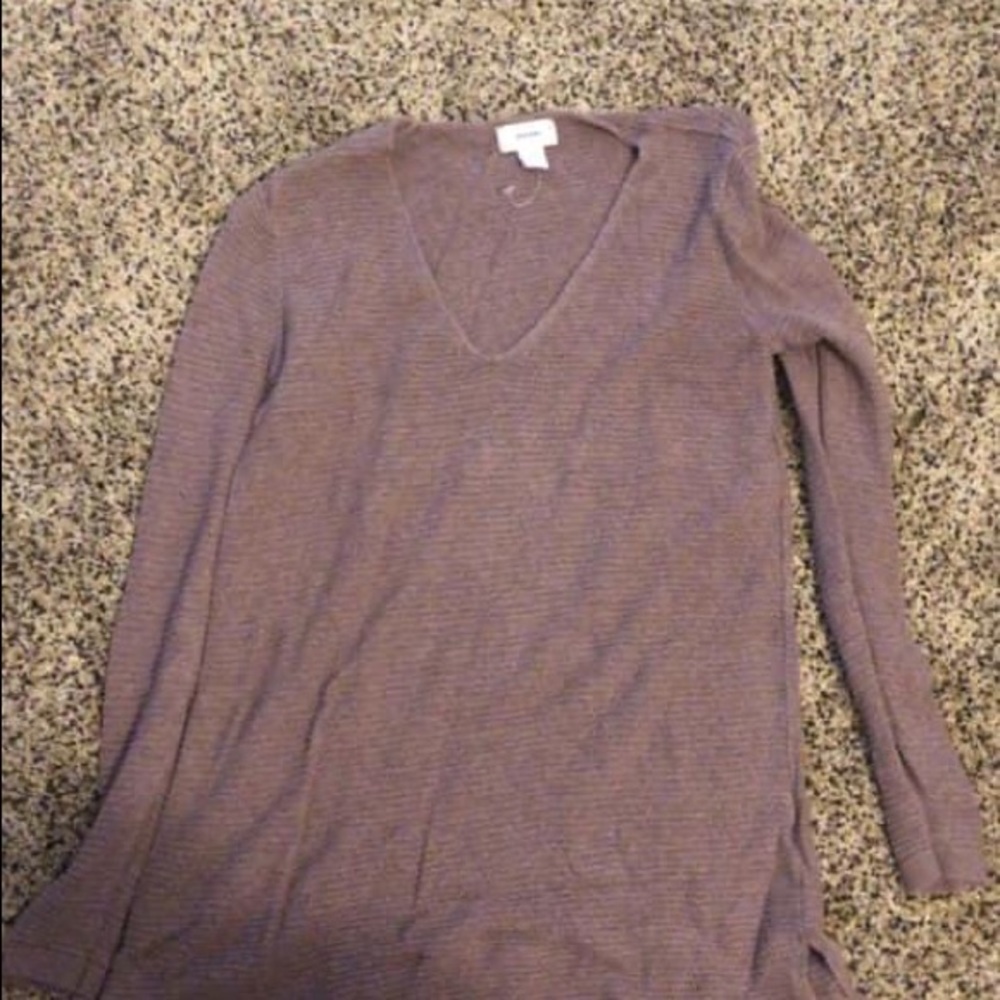 Light weight sweater